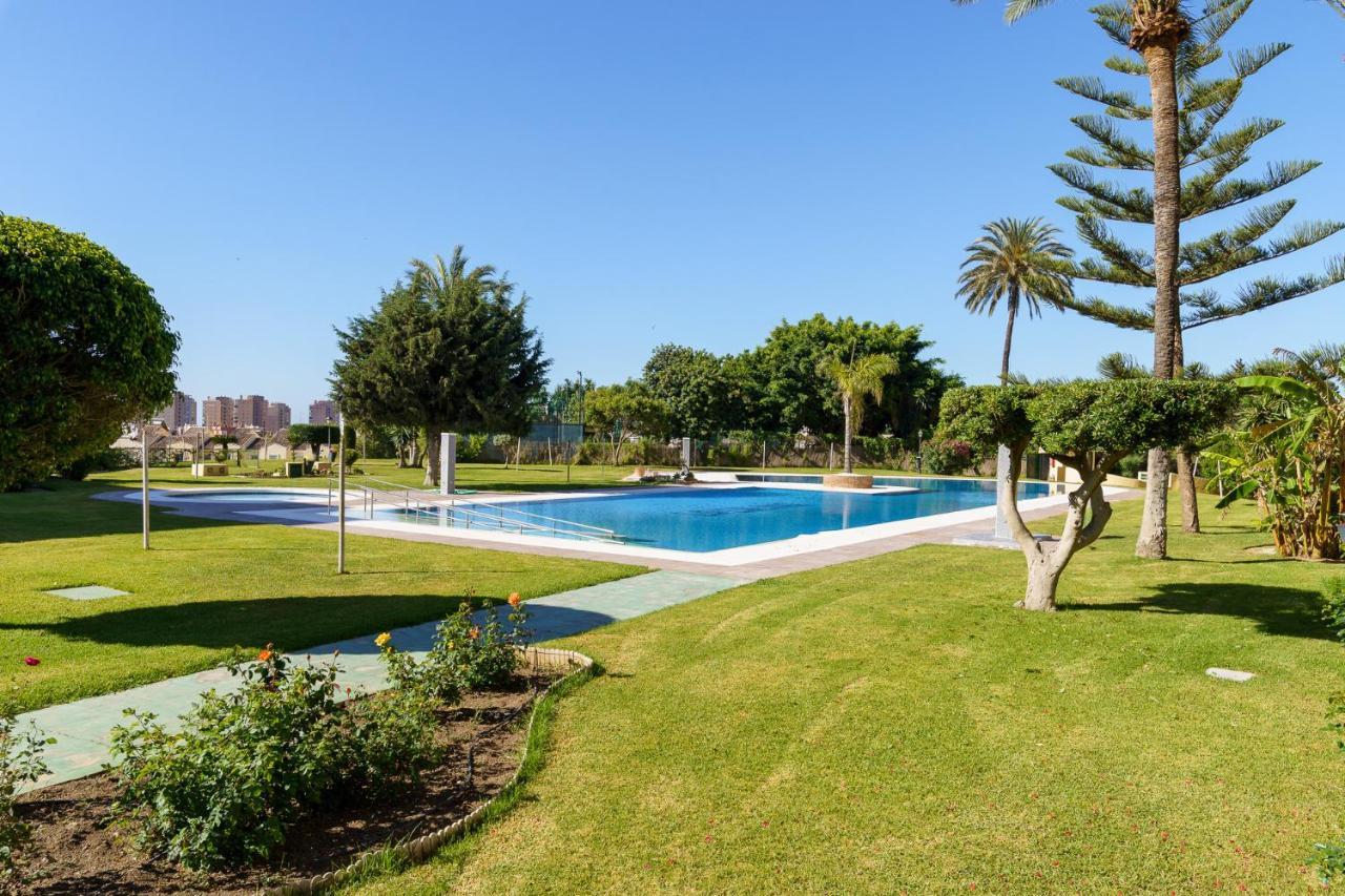 Malagasuite Comfy & Pool Apartment